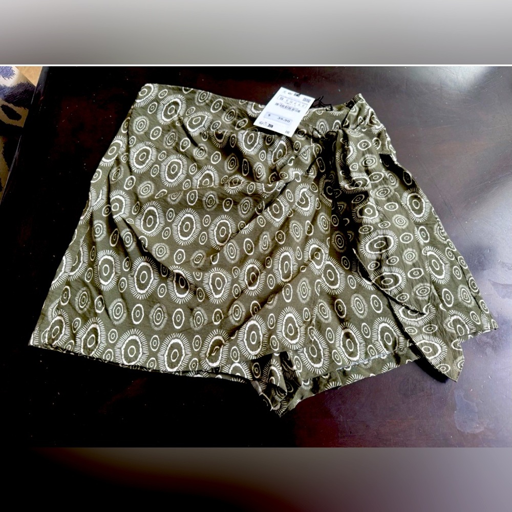 Olive Patterned Women's Skort